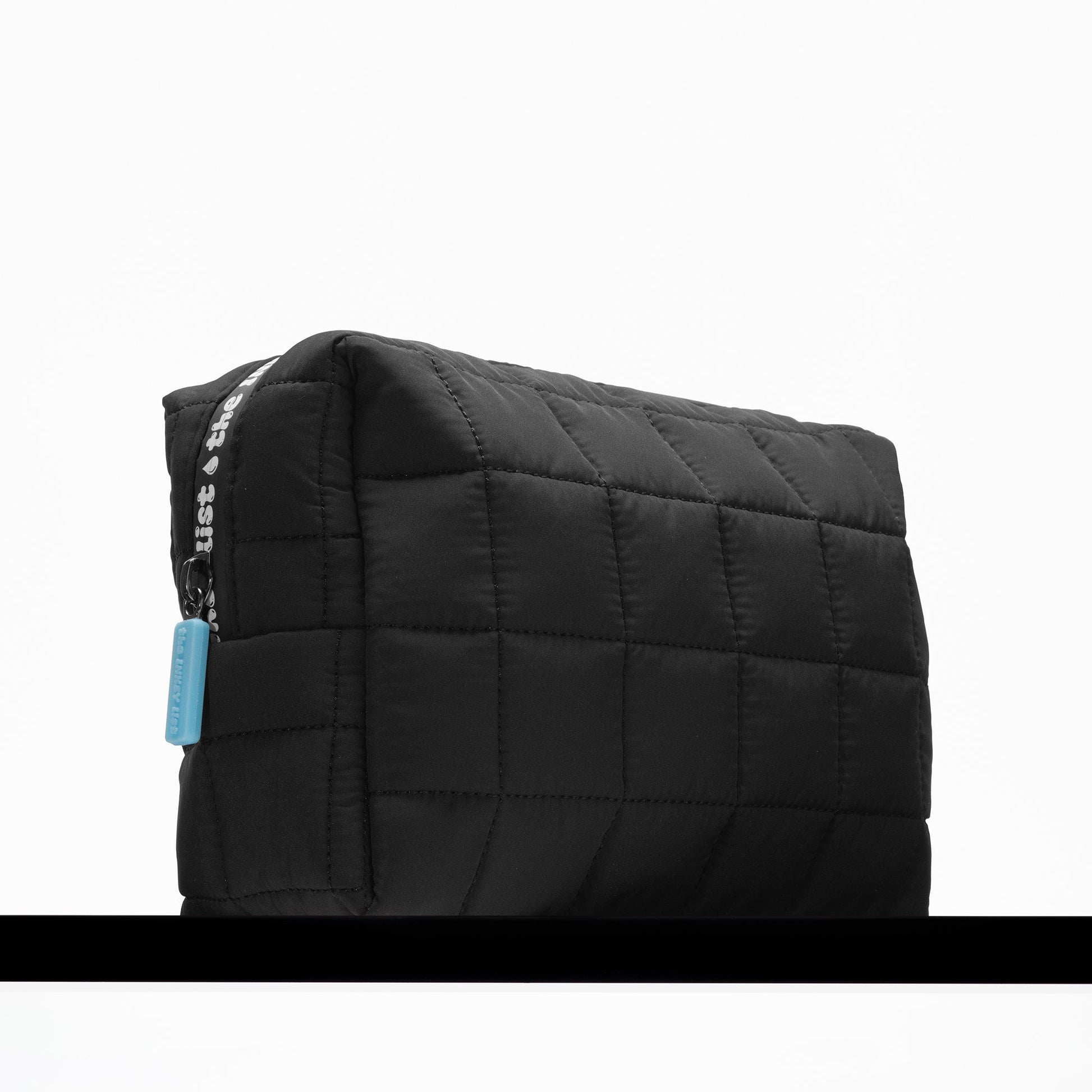 the-inkey-list-washbag-b5 washbag-hydration-05.jpg